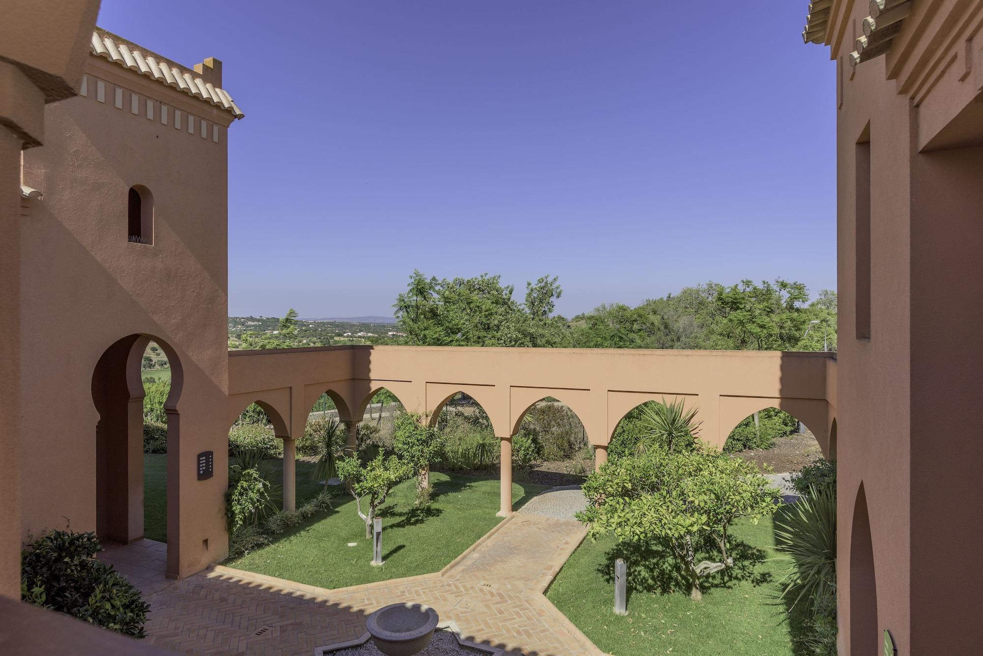 Amendoeira Golf Resort - Apartments And Villas 실베스 외부 사진